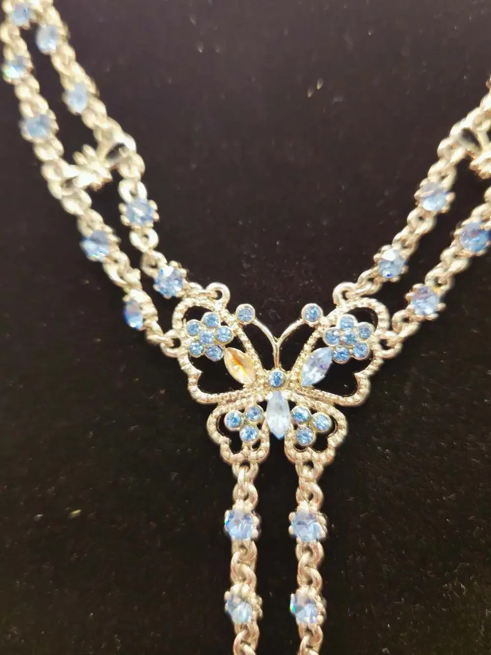 VTG Silver Tone Butterfly Y-Drop Set